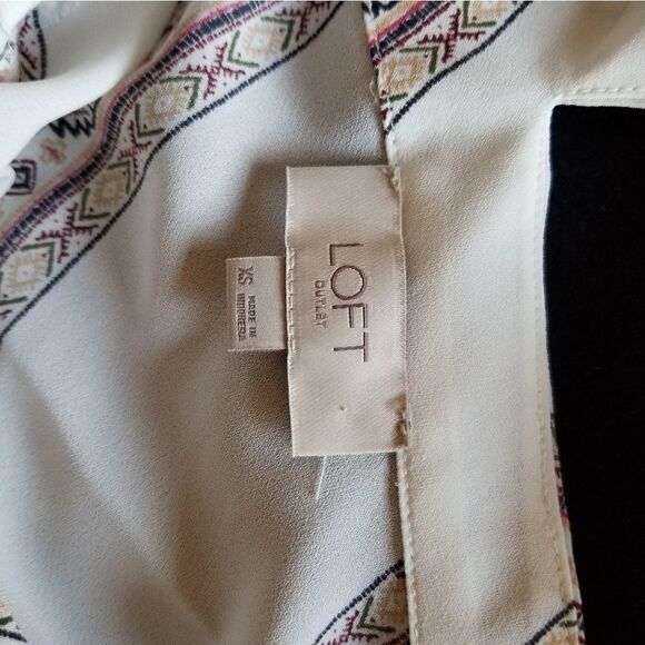 NWOT Loft summer top - Picture 6 of 6